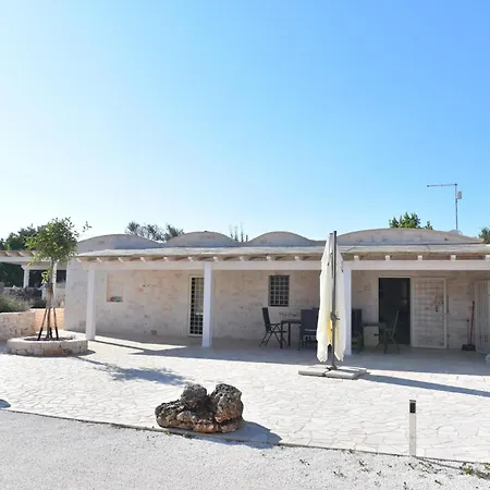 Holiday home Trulli Degli Innamorati *